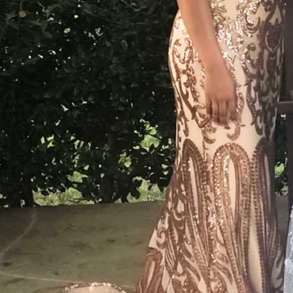 Prom dress from 2020 - Picture 4 of 5